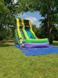 363814258 833815667861800 773632108158840692 n 1693360609 MARDI GRAS 20 Ft. SLIDE